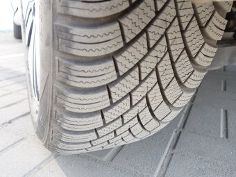 Golf VII Lim. e-Golf, 100kW, Virtual kokpit, DPH - 19