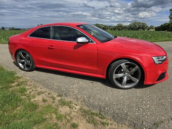 Rs5 r.v.2015 331kw V8 4.2fsi najeto 125tis servisovana - 19
