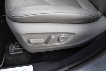 Toyota Highlander 2.5 Hybrid Dynamic Force Executive AWD - 19