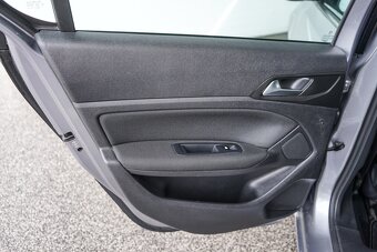 415- Peugeot, 308, 2015, benzín, 1.2 e-THP, 81kw - 19