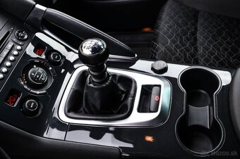 Peugeot 3008 1.6 blueHDI - 19