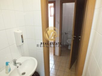 NA PREDAJ budova 673m2 v centre NITRY - 19