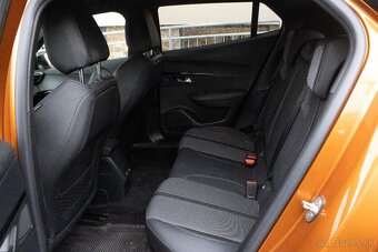 Peugeot 2008 1.2 Puretech 130 GT, 96kW (2021) - odp. DPH - 19
