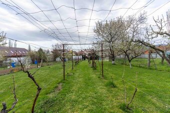GESTTO | RODINNÝ DOM NA PREDAJ | 741 m2 POZEMOK | SMOLENICE - 19