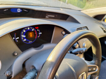 Honda Civic 2.2Cdti len 159tis km - 19