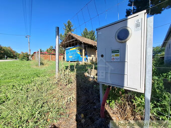 Pozemok so starým domom a inžinierskymi sieťami v obci Kra - 19