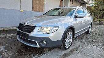 Škoda Superb Combi Scout  2.0 TDI CR 4x4 170k Elegance - 19