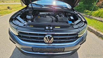 Volkswagen Tiguan 1.5 TSI EVO Life DSG model 2021 - 19