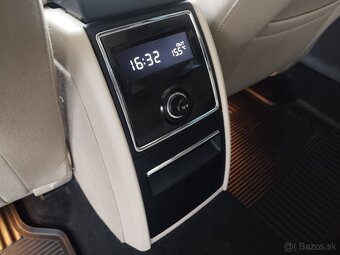 Škoda Superb Combi 2.0 TDI CR 140k Elegance, r.v.: 5/2011 - 19