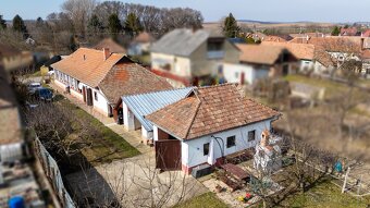 ZREKONŠTRUOVANÝ gazdovský dom, pozemok 1990m2, MÉRA - 19
