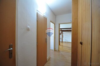 PRENÁJOM, 1-izbový byt, Poprad - Západ, Ul. Štúrova, blok Ze - 19