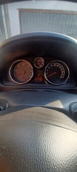 OPEL ANTARA 2,2 CDTI 4X4 - 19