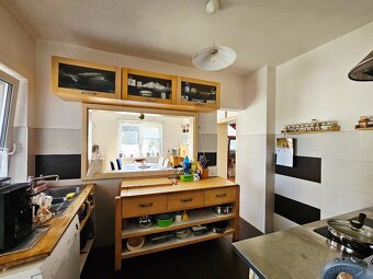 Predaj viacgeneračný RD v obci Bezenye - 19