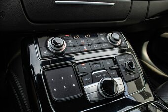 Audi A8 3.0 TDI V6 DPF quattro tiptronic - 19
