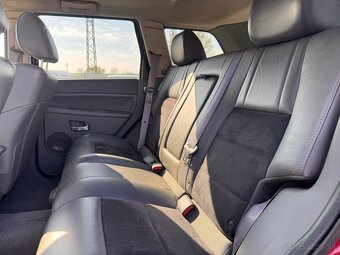 Jeep Grand Cherokee SRT 6.1 HEMI - 19