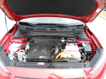 Hyundai Kona 1.6 GDi HEV Style 141k,automat,polokoža,kamera, - 19
