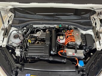 Skoda Superb Combi 1.4 TSI L&K - Hybridné - Automatická - 1 - 19