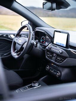 Ford Focus ST - Line 1.5 110kw - 19