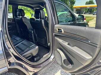 Jeep Grand Cherokee 3.0L V6 TD Overland A/T - 19