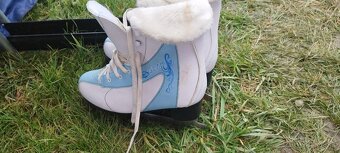 Ponúkam krásne starožitnosti, keramiku, obrazy, bižutériu - 19