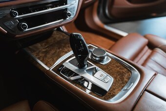 BMW 750Li xDrive INDIVIDUAL - 19
