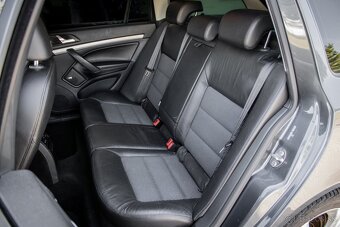 Škoda Octavia Combi 2.0 TDI CR DPF Business DSG - 19