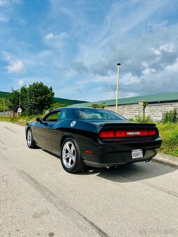 Dodge Challenger R/T Plus V8 5.7 Hemi - 19
