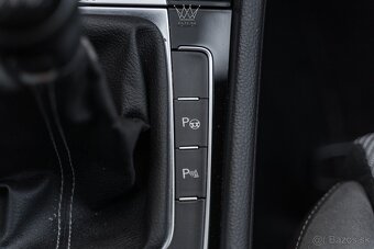 Volkswagen Golf 2.0 TDI 4MOTION DYNAUDIO R-Line - 19