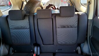 Mitsubishi Outlander 2.2 DI-D Intense+ 110kW 7.miestny - 19