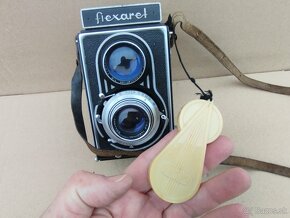 Starý fotoaparat FLEXARET s krytkou a pouzdrem - 19