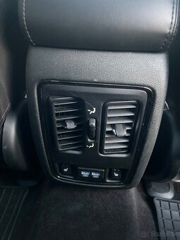 Jeep Grand Cherokee 3.0L V6 CRD S-Model A/T - - 19