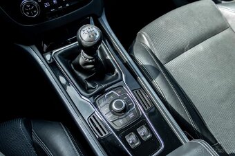 Peugeot 508 / Tempomat/ Vyhrievané sed./ El. Sedačky - 19
