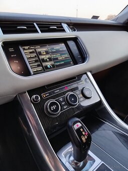 Land Rover Range Rover Sport 3.0 SDV6 HSE - 19