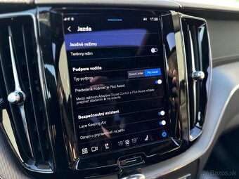 Volvo XC60 B5 R-Design - 19
