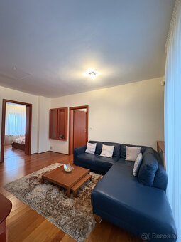 Nadštandardný 7-izbový rodinný dom s bazénom a saunou, Rača - 19