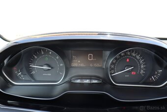 Peugeot 208 1.2 PureTech Allure E6.2 - 19