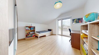 Predrezervované Krásny 5 izbový RD Jarovce na predaj - 19