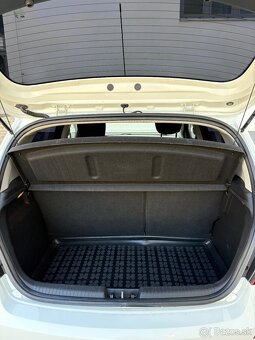 Hyundai i20 1.2 benzín (2013)- len 87 000km, nová STK a EK - 19