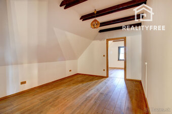 Vidiecka romantická vila na 840 m², 25 min. od Petržalky - 19