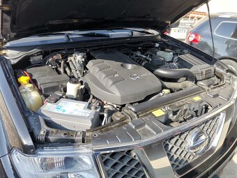 Nissan Navara 2.5 dCi - 19