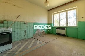 BEDES | Priestranný rodinný dom vhodný aj na investíciu - 19