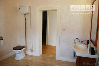 Rodinný dom vhodný na bývanie alebo reprezentatívne kancelár - 19