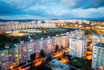 Na predaj 3-izbový byt, ulica Povstania českého ľudu, sídlis - 19