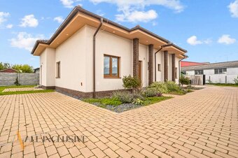 ALL INCLUSIVE | NA PREDAJ 4-IZBOVÉ DVOJDOMY - NOVOSTAVBY, RO - 19