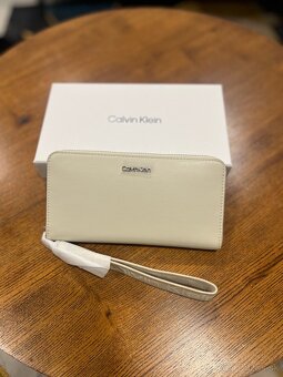 Damske značkové peňaženky CK, GUESS, VALENTINO - 19