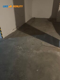 PREDAJ: 4-IZBOVY BYT S 2 BALKÓNMI + (GARÁŽ-PARKOVACIE MIESTO - 19