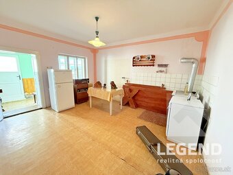 Jedinečná chalupa 8i+2 vo Vrzavke - 12.642m2, hosp. budovy - 19