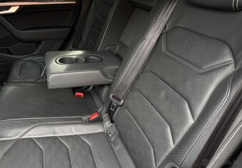 Volkswagen VW Touareg 3.0 V6 TDI 4Motion R-LINE MATRIX HD - 19