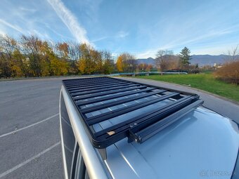 Volkswagen Caravelle 2.0 TDI LR Comfortline 4Motion, 9 miest - 19