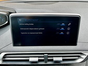 Peugeot 3008 1.2 PureTech Crossway E6d-ISC EAT8 - 19